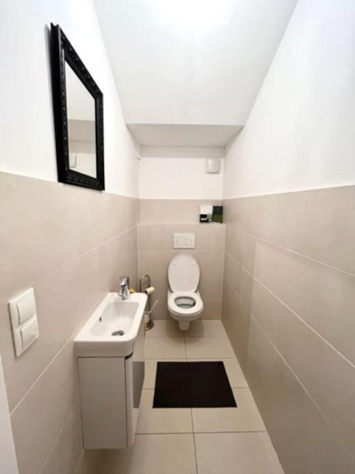 Townhouse Sternwarte Apartment Wina Bagian luar foto